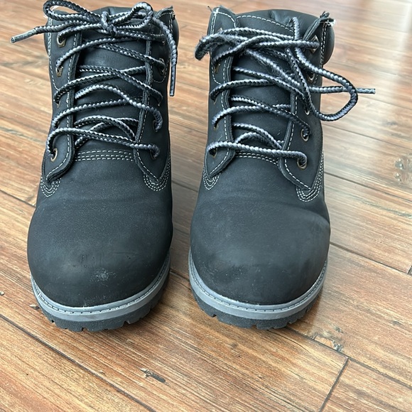 Wonder Nation Children's Black Boots Size 2 for boys - Picture 2 of 6